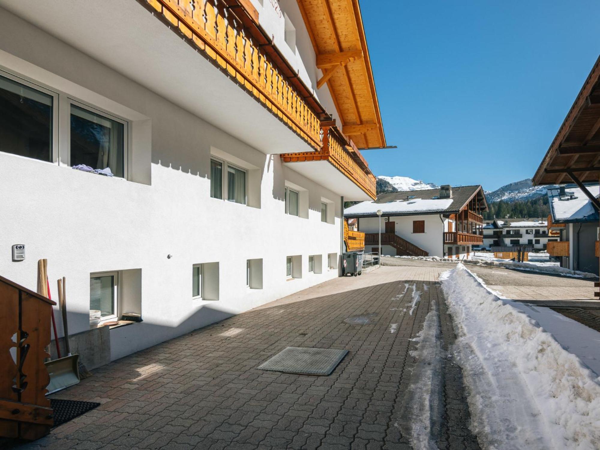 Locazione Turistica Cesa Micheluzzi - Czi712 Apartment Пениа Екстериор снимка