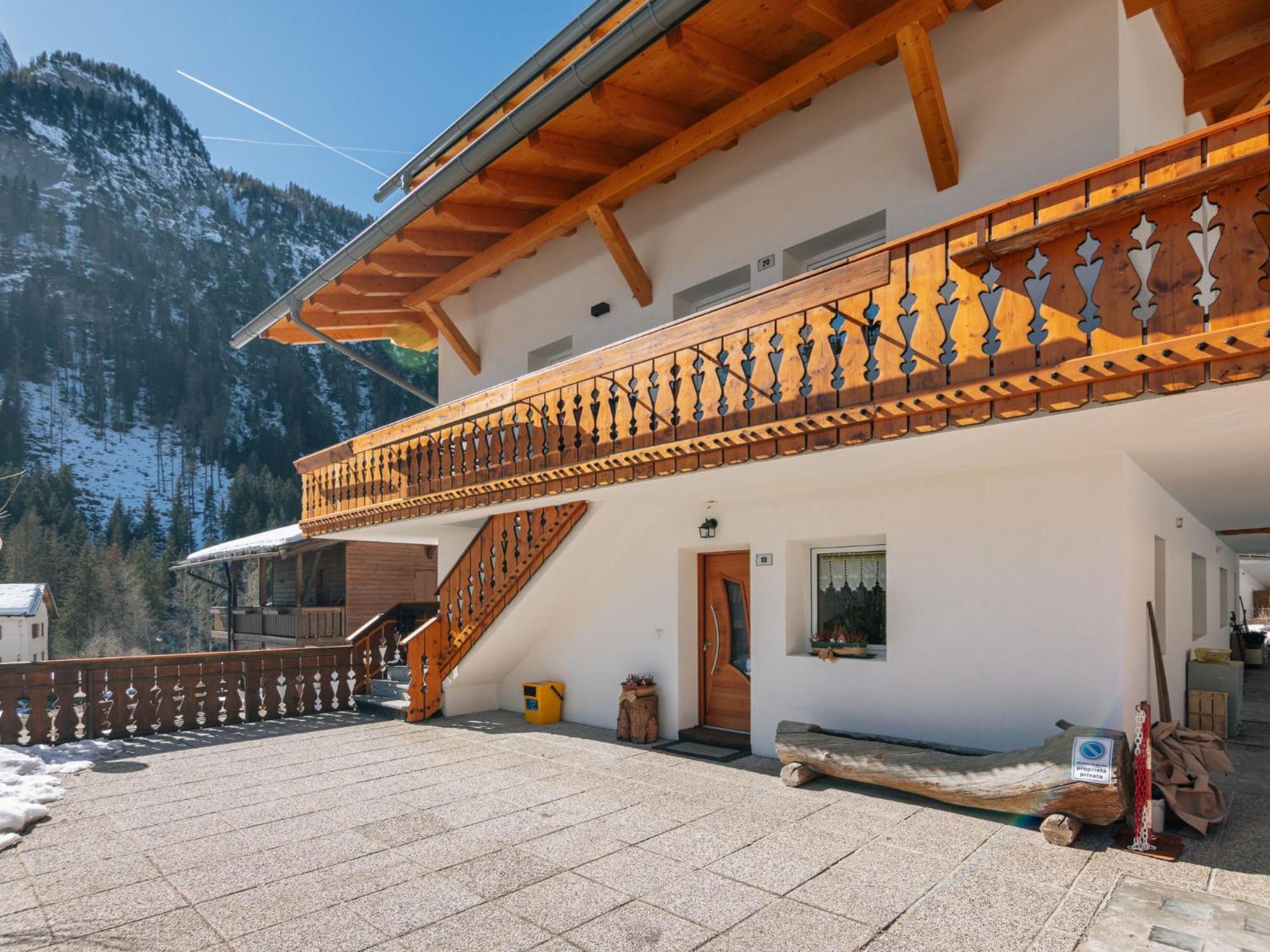 Locazione Turistica Cesa Micheluzzi - Czi712 Apartment Пениа Екстериор снимка